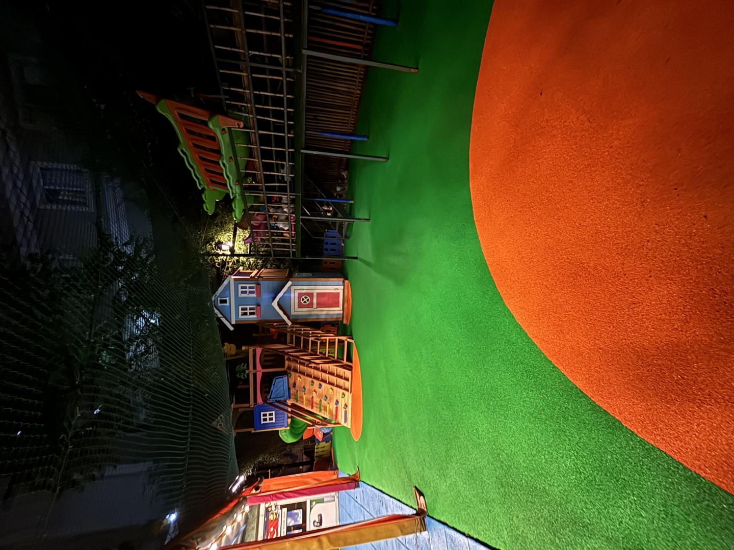 Çoçuk parkı zeminleri