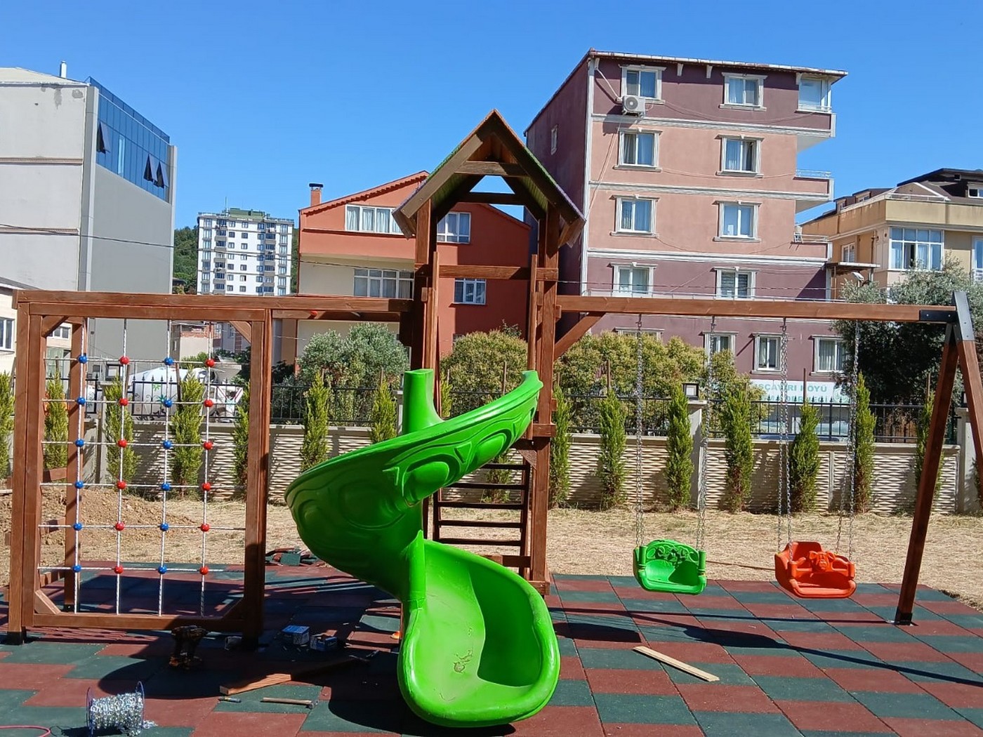 Adalar Burgazada Mahallesi kauçuk zemin kaplama