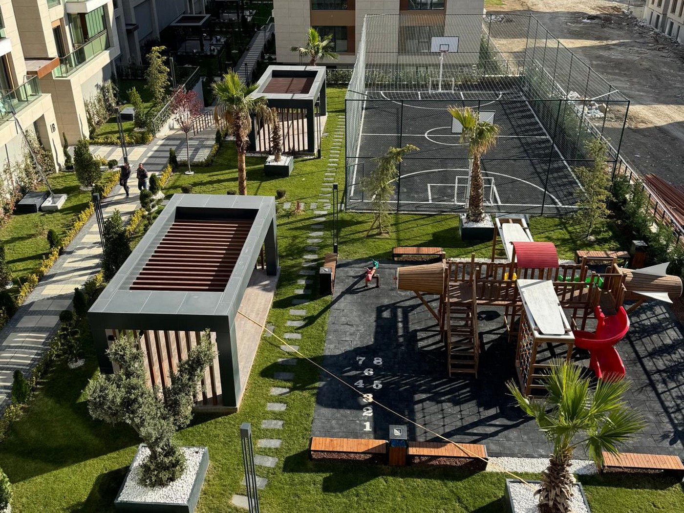 Kartal Karlıktepe Mahallesi kauçuk zemin kaplama