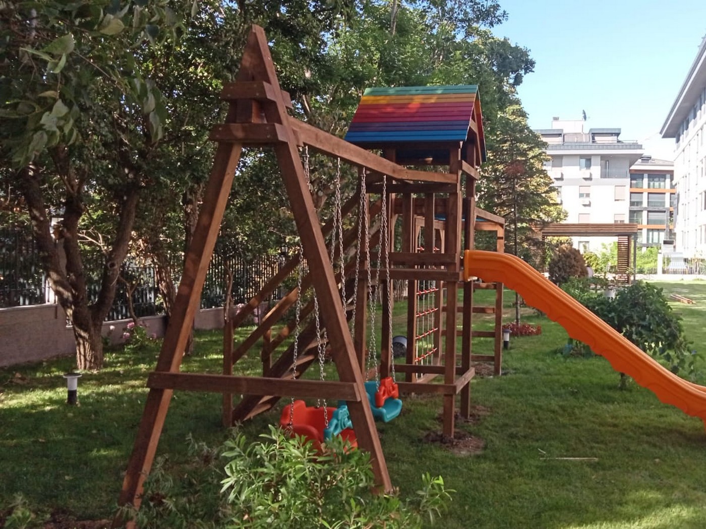 Maltepe Esenkent Mahallesi kauçuk zemin kaplama