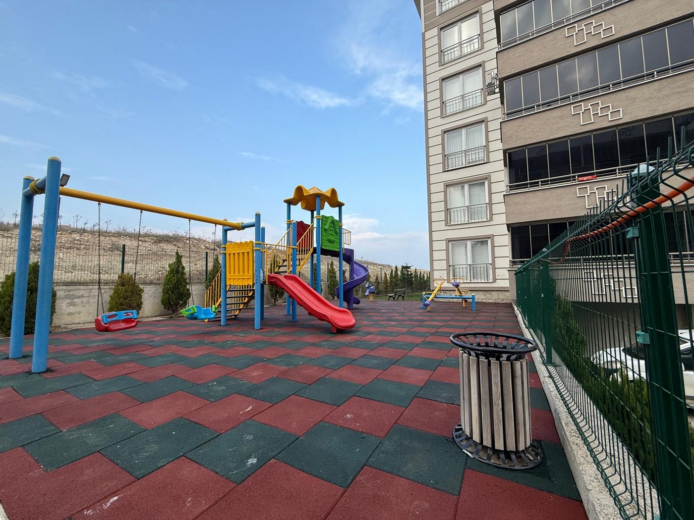 Sancaktepe Atatürk Mahallesi kauçuk zemin kaplama