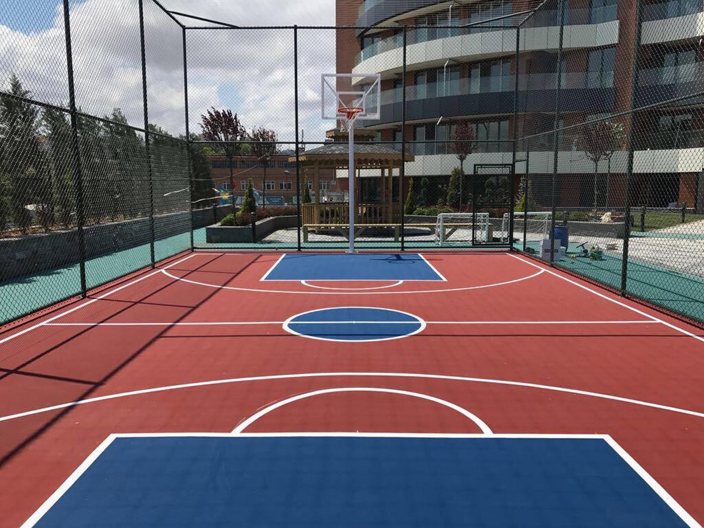 Sancaktepe Yenidoğan Mahallesi kauçuk zemin kaplama