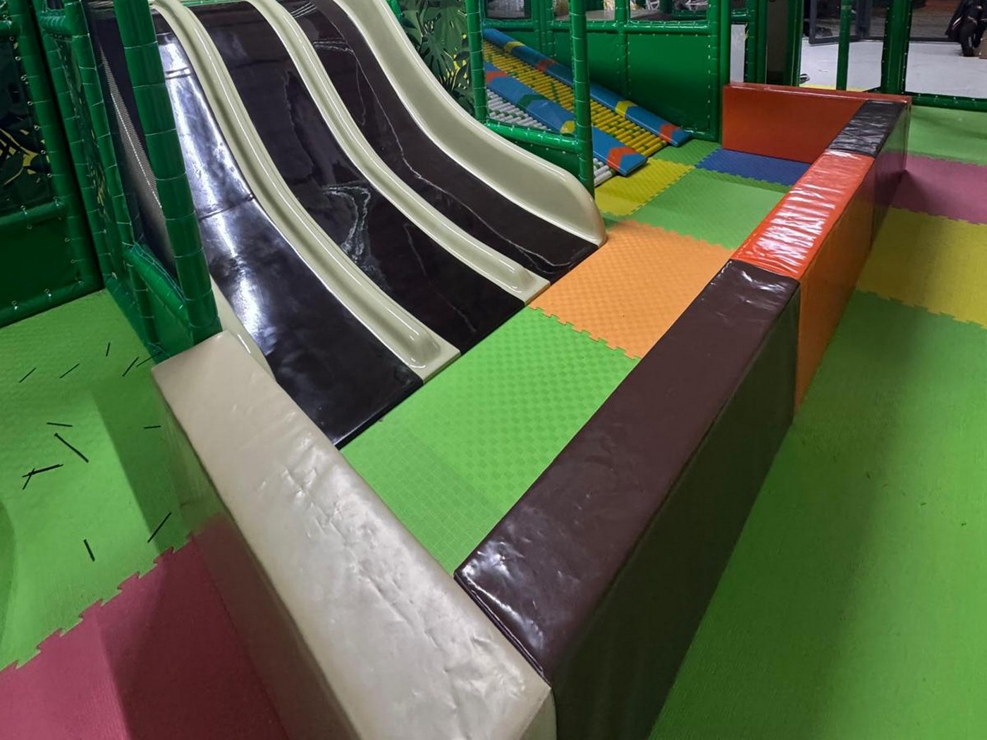 Sancaktepe Akrilik Zemin Kaplama