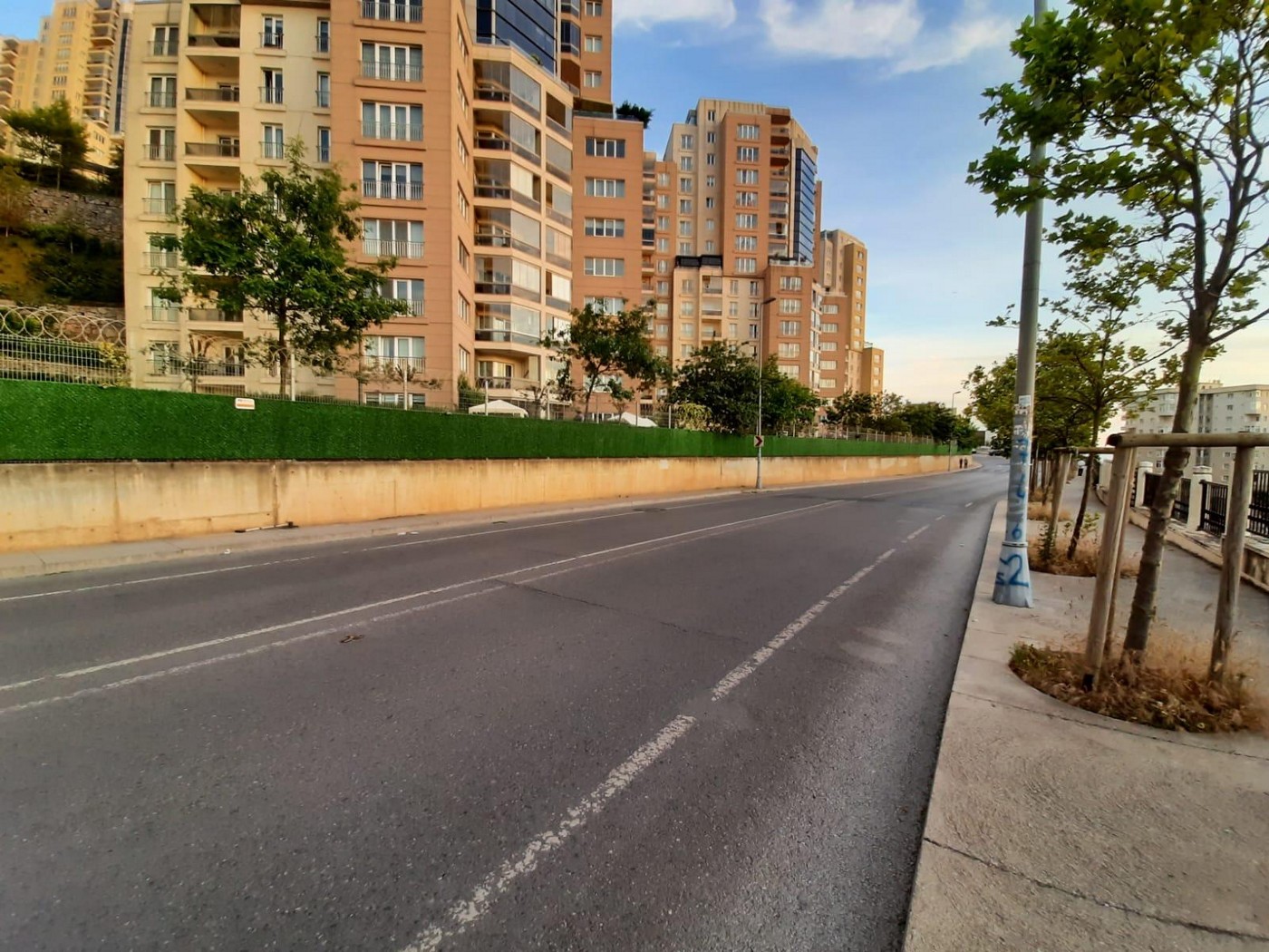 Sultanbeyli Çim Çit